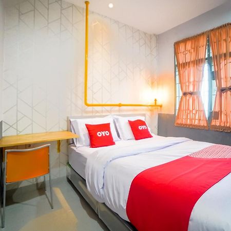 Capital O 90874 Millenium Inn 2 Μεντάν Εξωτερικό φωτογραφία