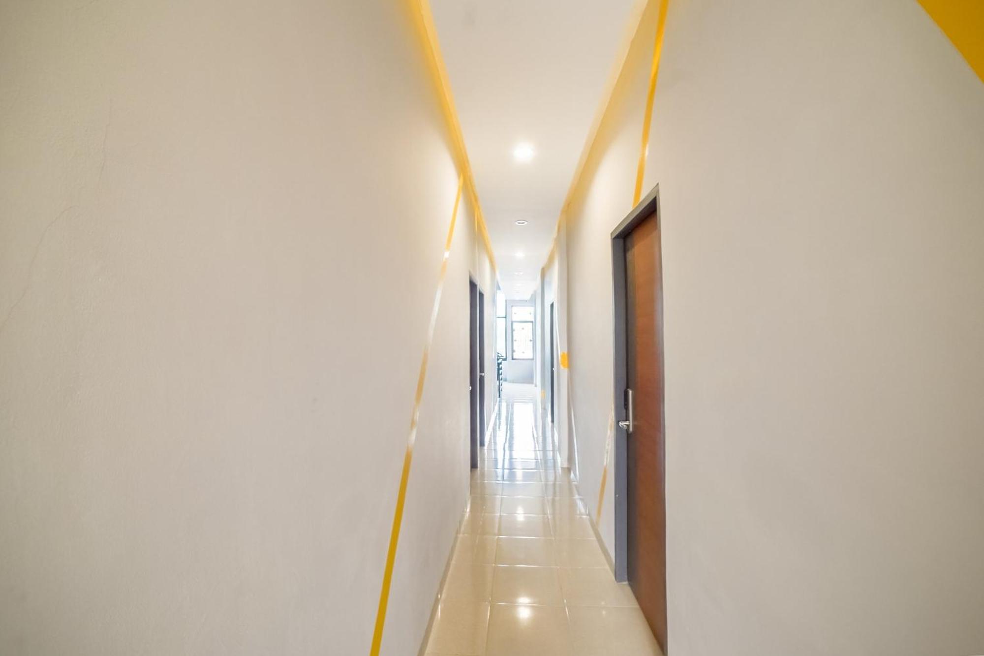 Capital O 90874 Millenium Inn 2 Μεντάν Εξωτερικό φωτογραφία