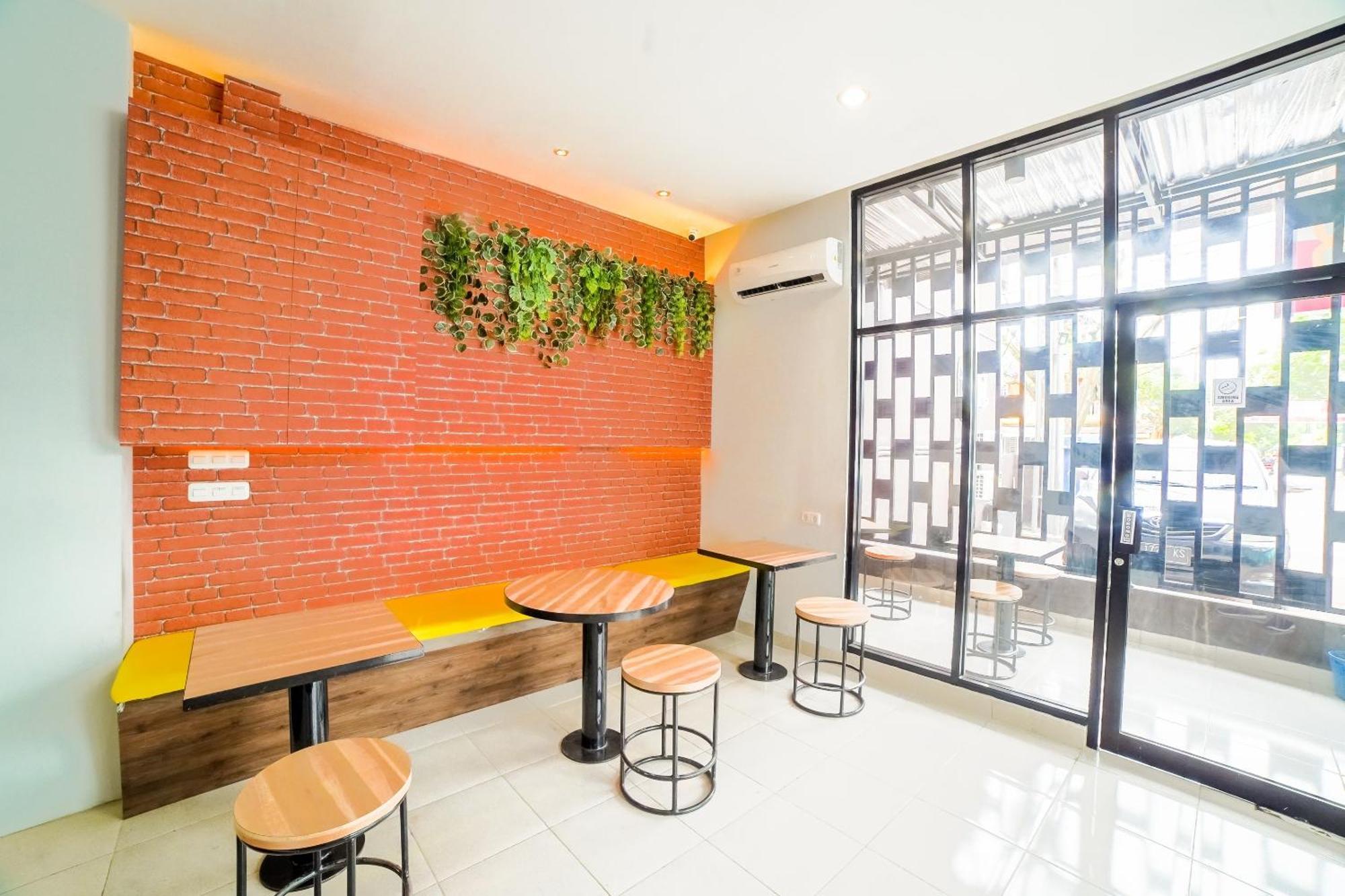 Capital O 90874 Millenium Inn 2 Μεντάν Εξωτερικό φωτογραφία