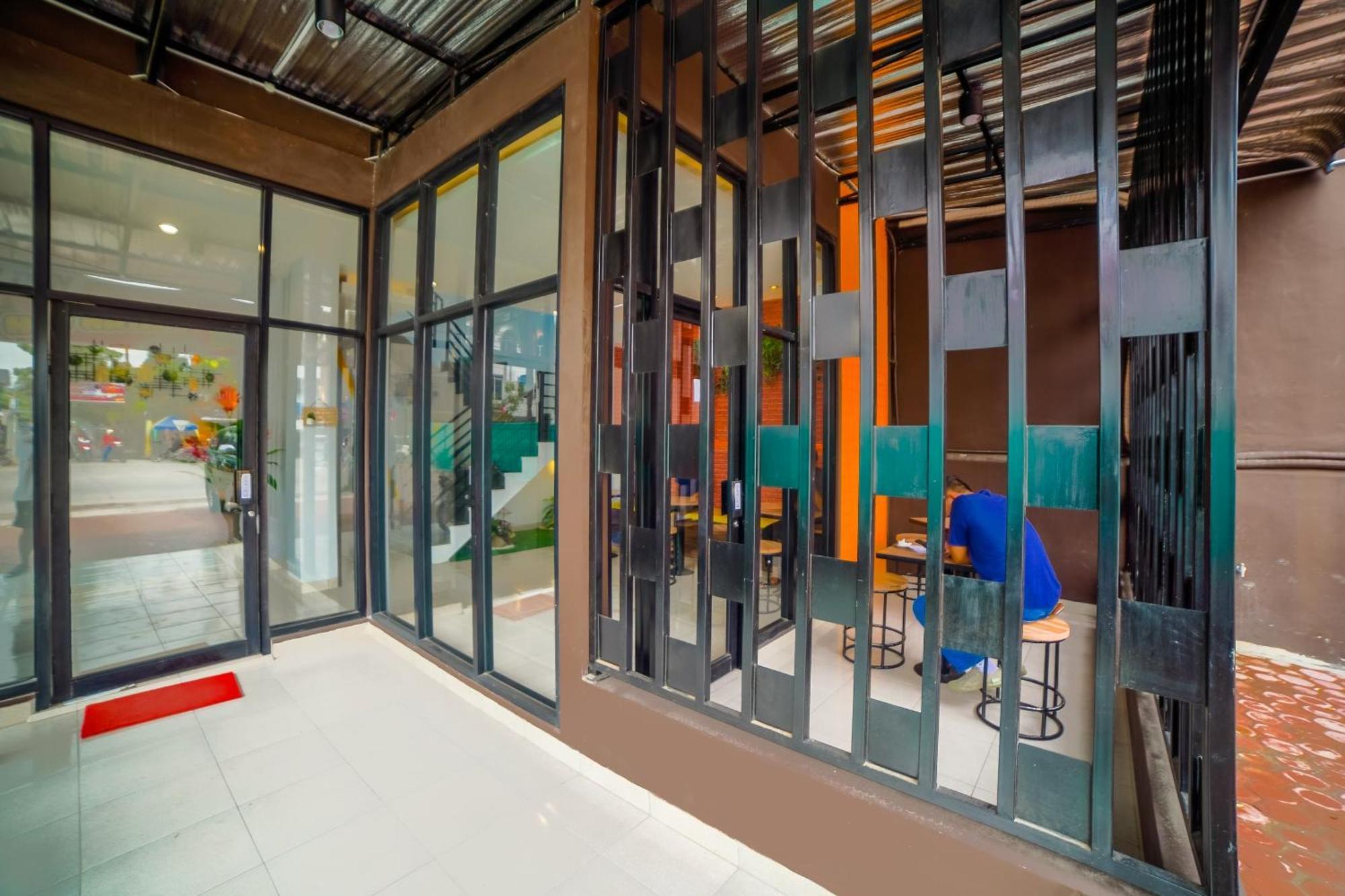 Capital O 90874 Millenium Inn 2 Μεντάν Εξωτερικό φωτογραφία